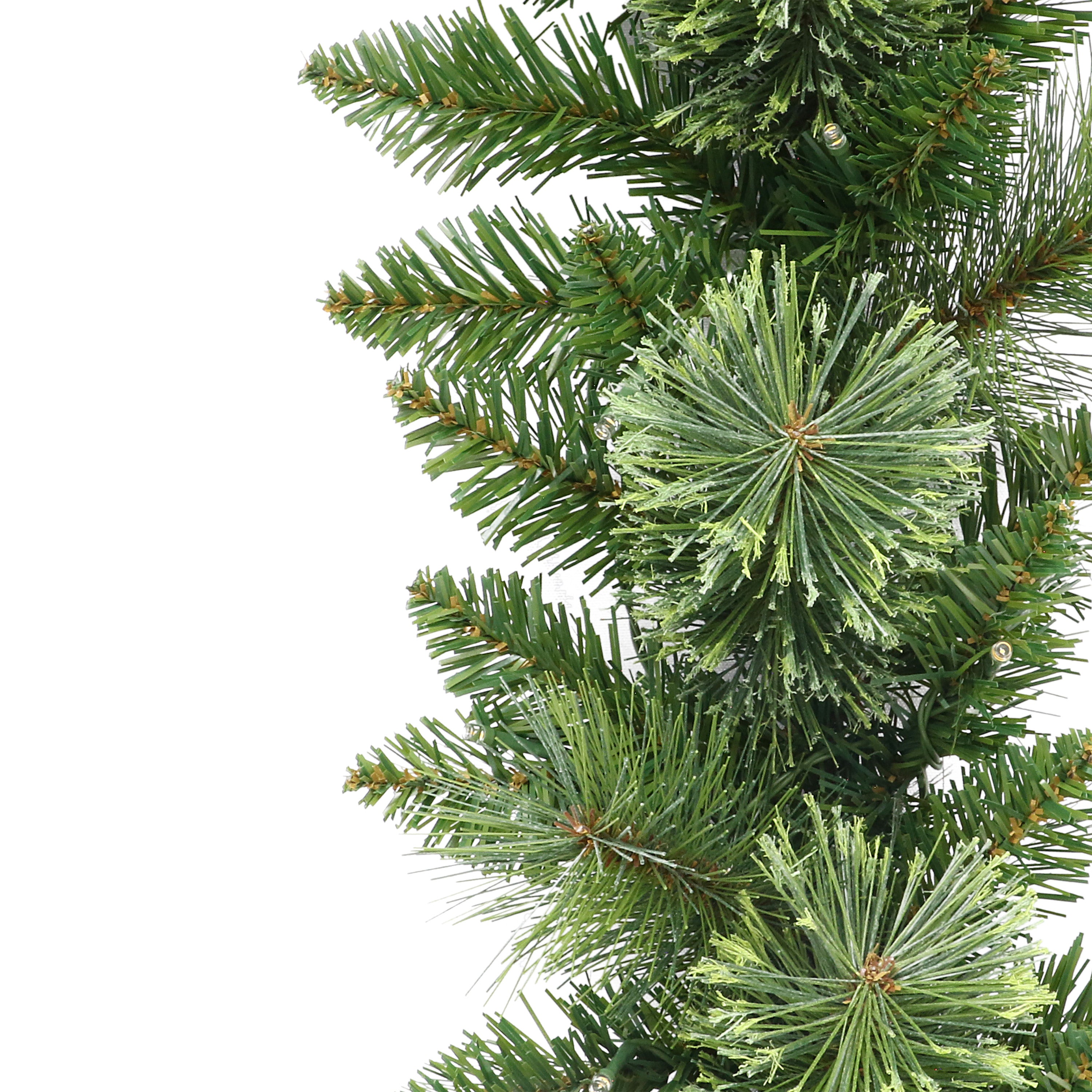 9ft x 10" Pre-Lit Garland